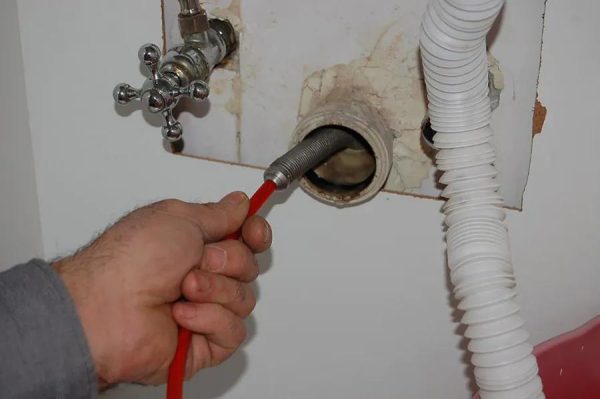 Xử lý tắc thoát nước máy rửa bát Hitachi